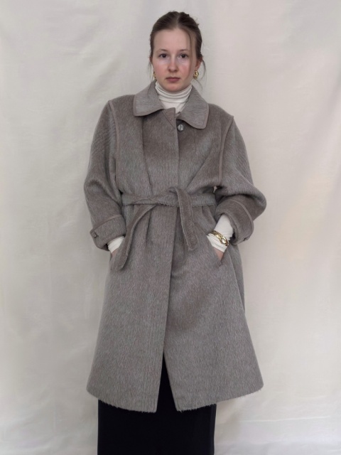 Szary szlafrokowy płaszcz z wełny z lamy