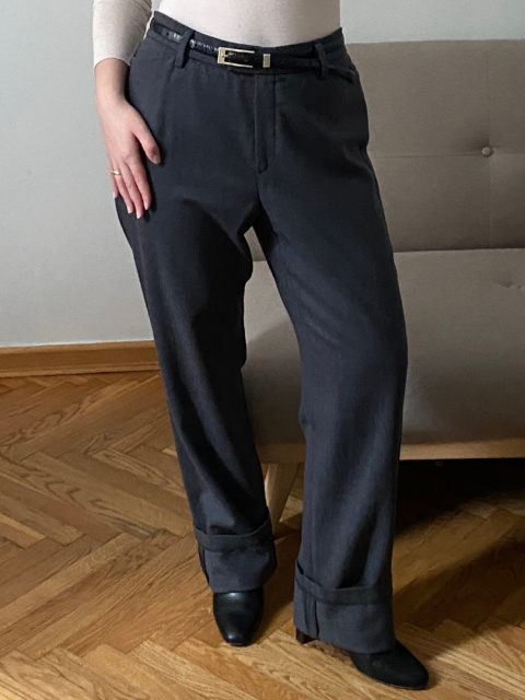 Wełniane spodnie w kolorze szarym Atelier Gardeuer